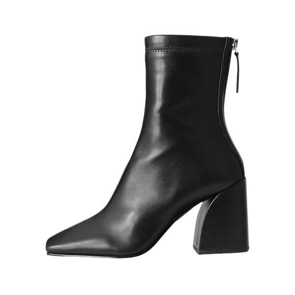 STEVE MADDEN CRITICAL BLACK