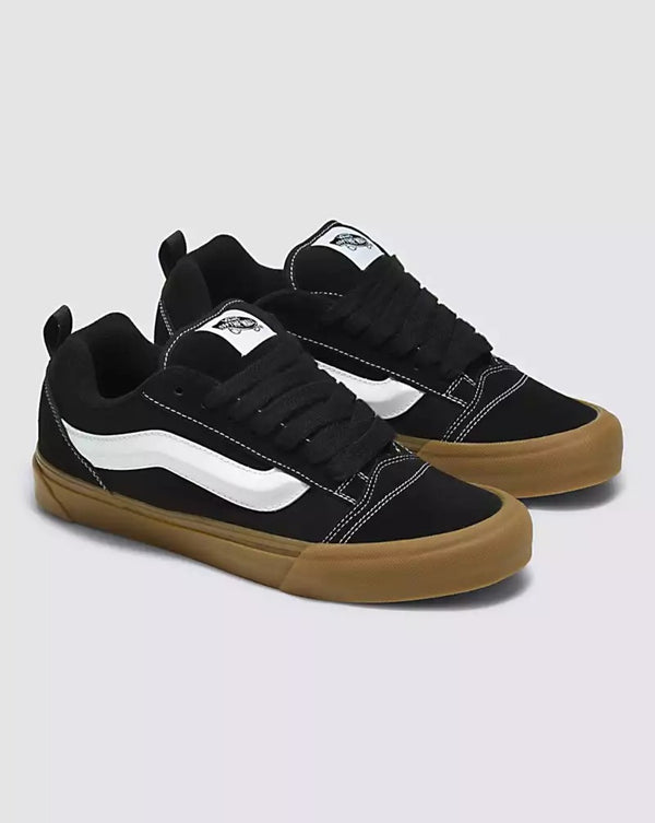 Knu Skool Black Gum